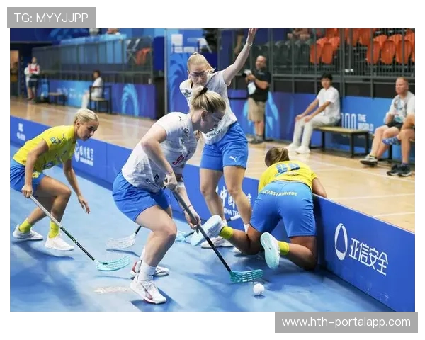 世运会捷克选手安慰失利队友，柔术赛场展现风度